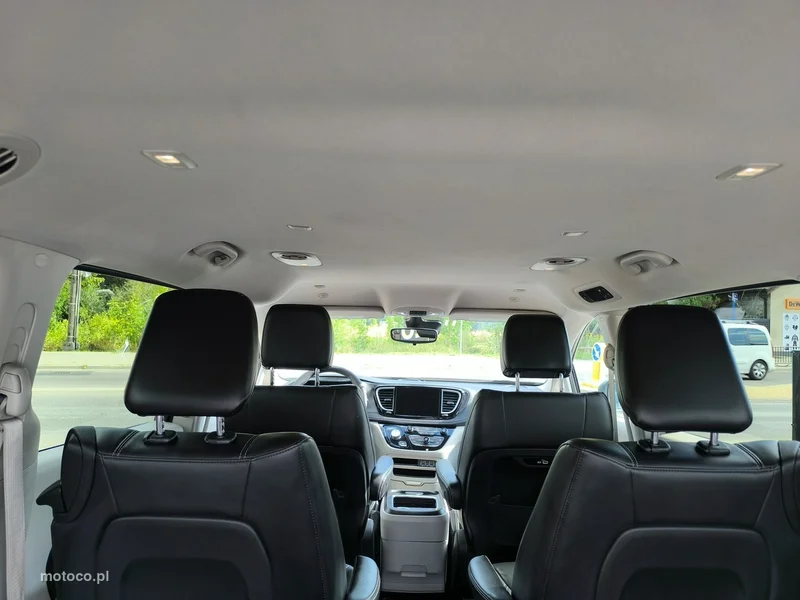 Chrysler Pacifica 34