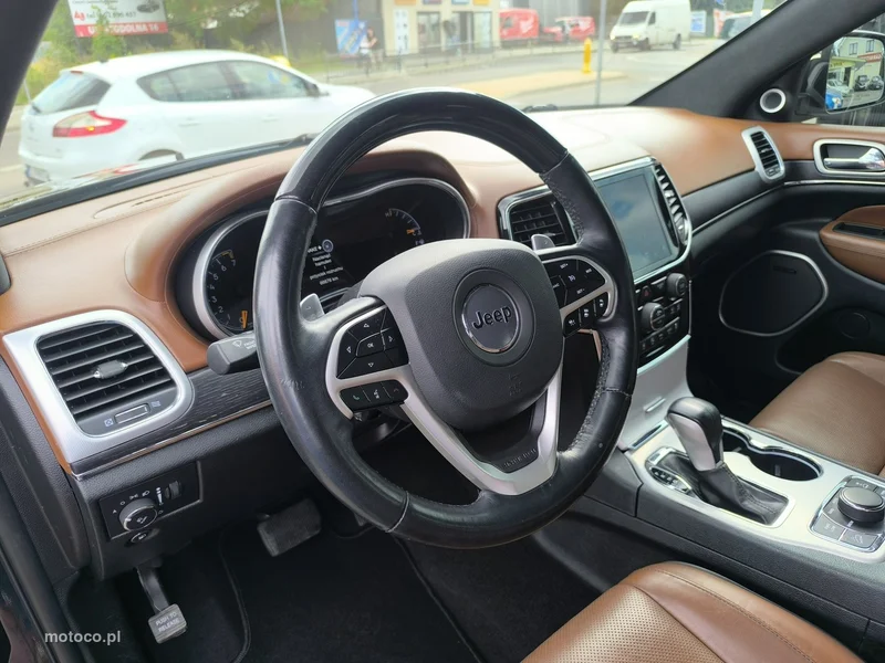 Jeep Grand Cherokee 17