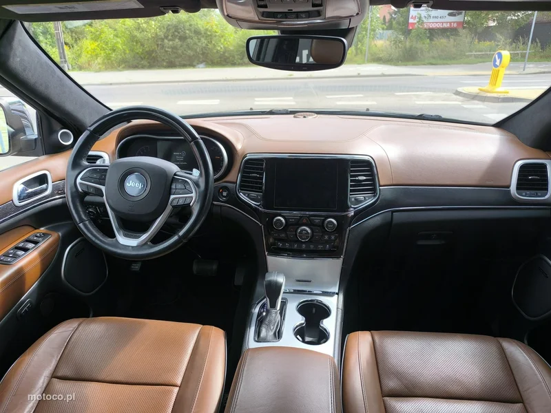 Jeep Grand Cherokee 34