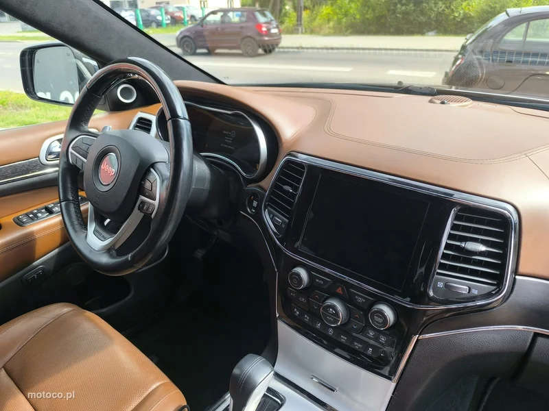 Jeep Grand Cherokee 37