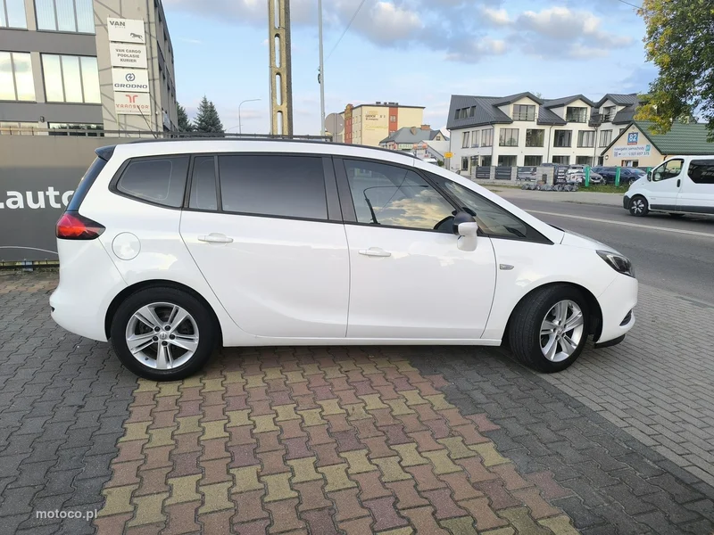 Opel Zafira C Tourer 3