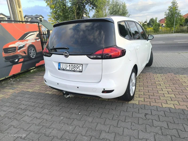 Opel Zafira C Tourer 5