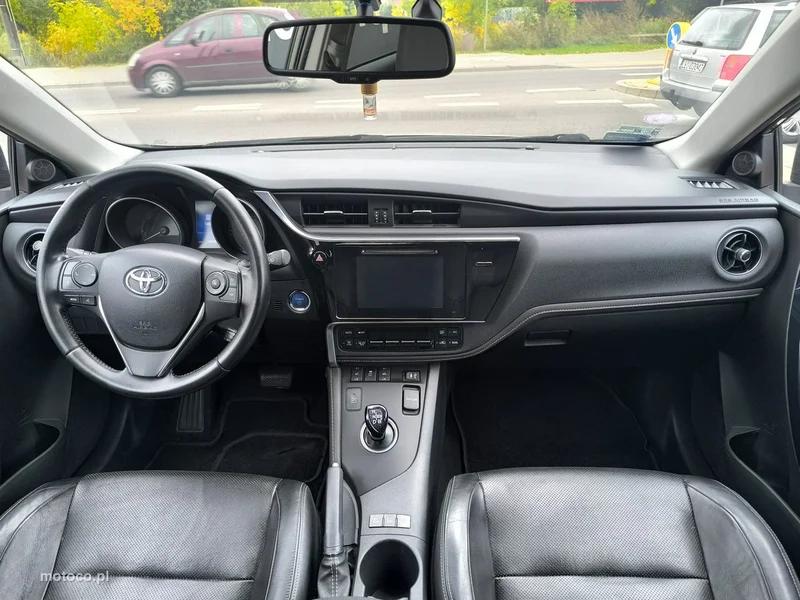 Toyota Auris E180 20
