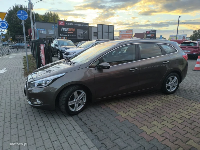 Kia Cee'd 8