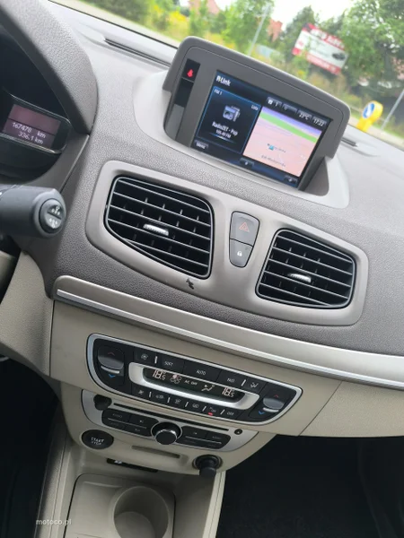 Renault Fluence 17