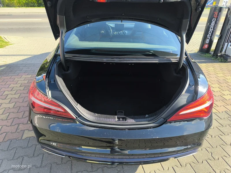 Mercedes-Benz CLA C117 CLA 220 23
