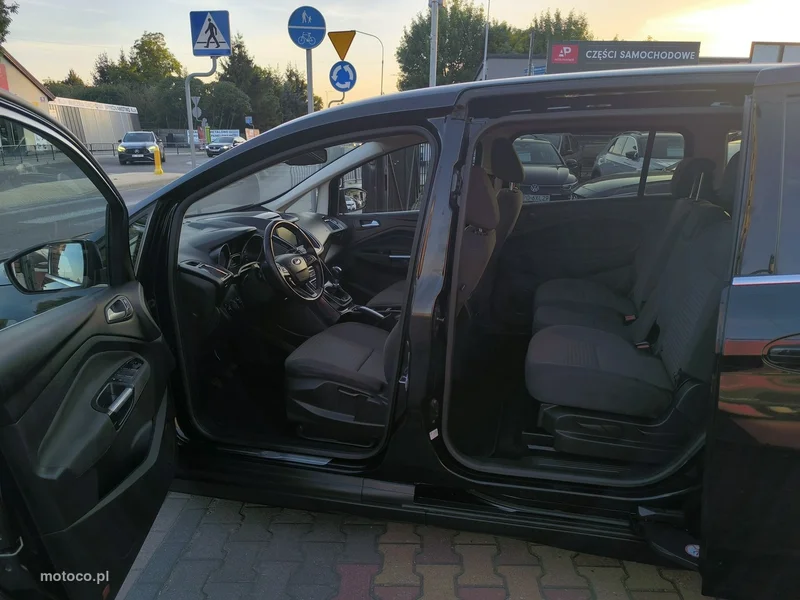 Ford Grand C-Max 21