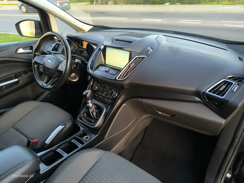 Ford Grand C-Max 26