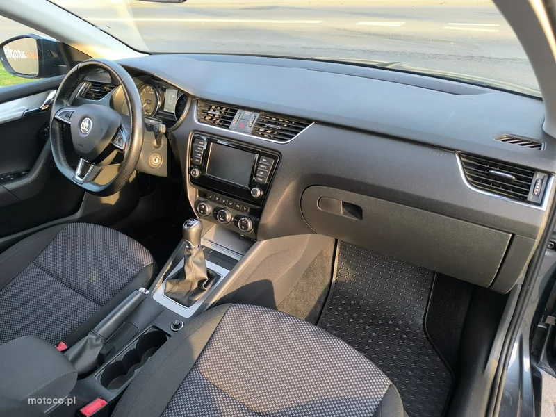 Skoda Octavia III 21