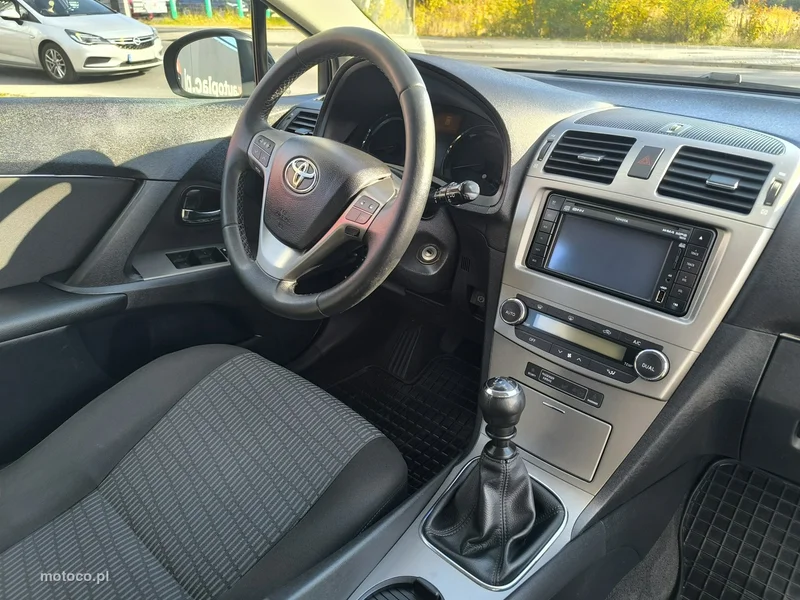 Toyota Avensis T27 20