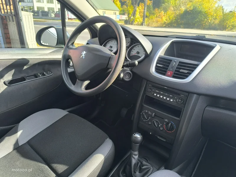 Peugeot 207 22