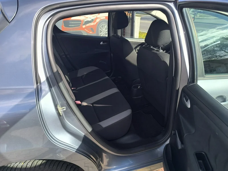 Peugeot 207 24