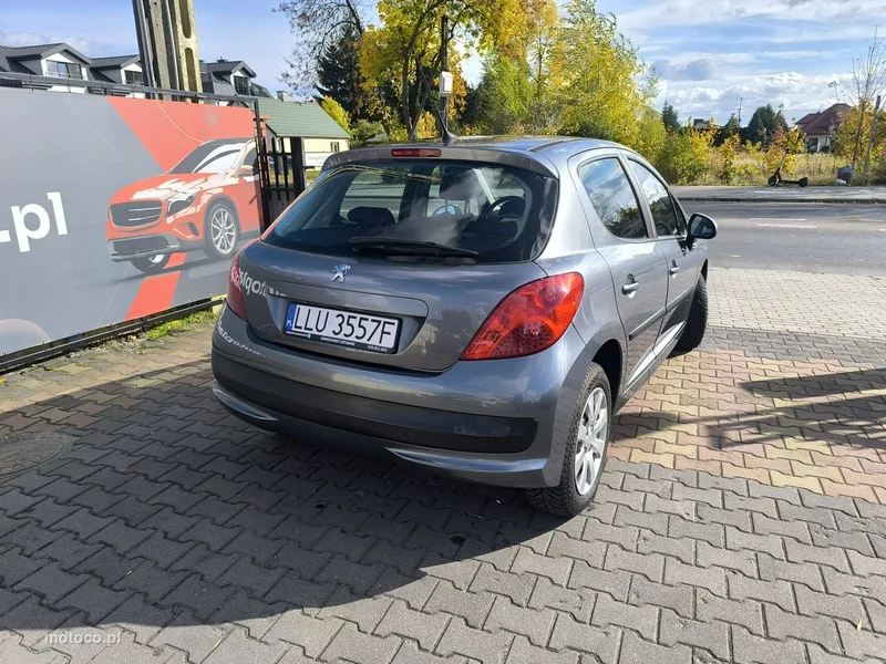 Peugeot 207 6