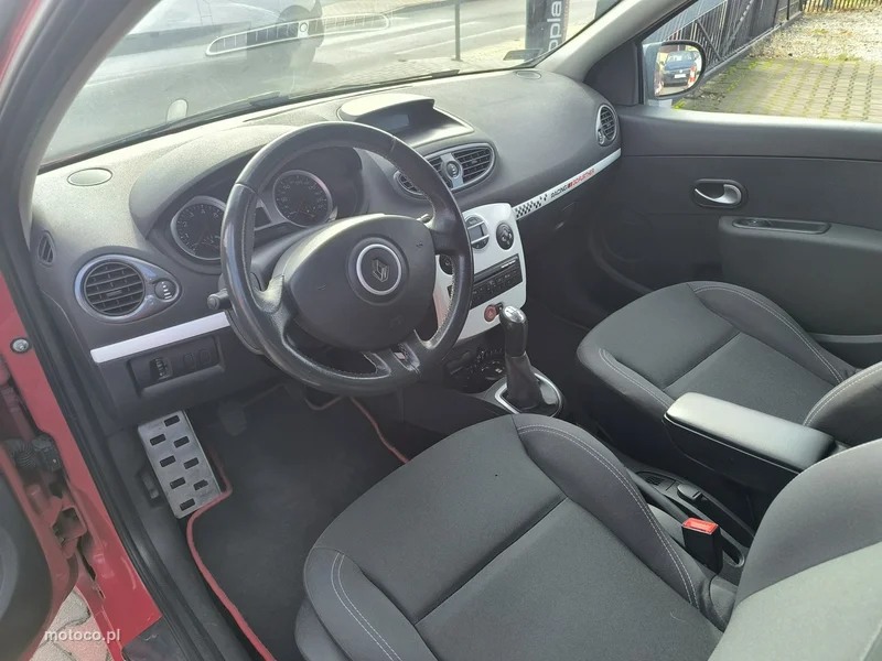 Renault Clio III 13