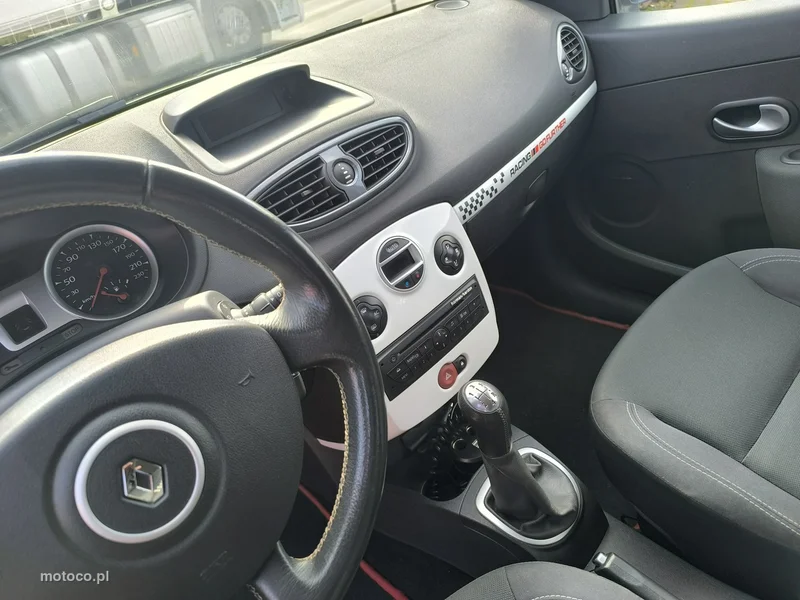 Renault Clio III 14