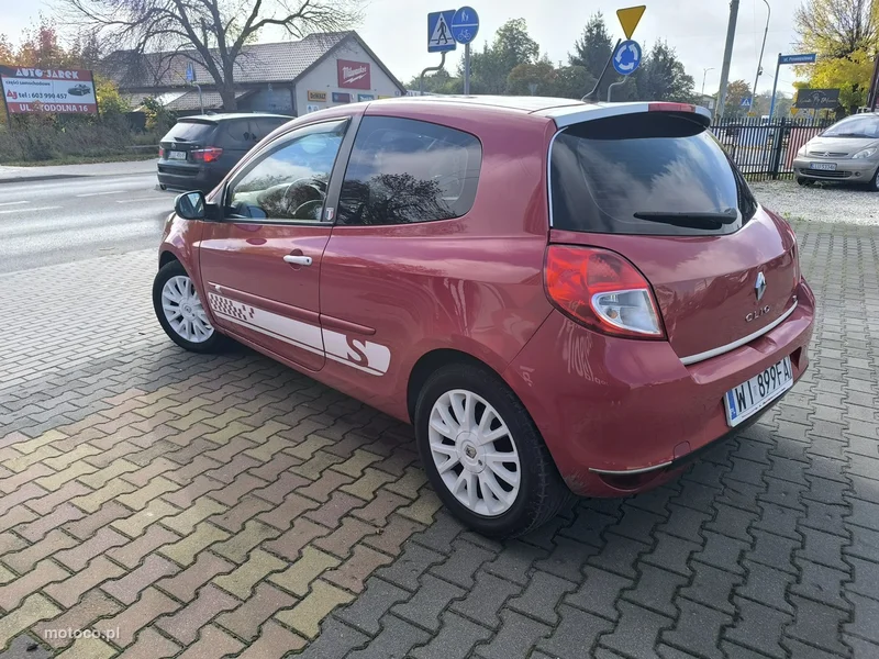 Renault Clio III 8