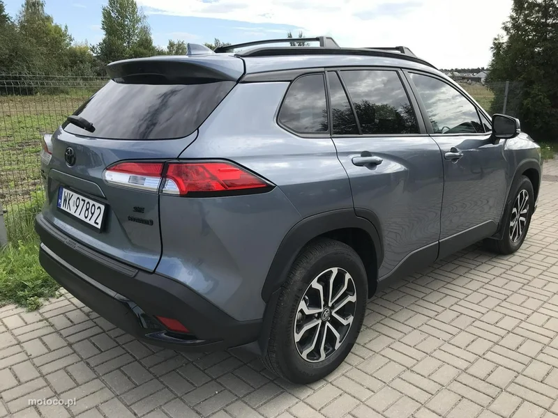 Toyota Corolla Cross 4