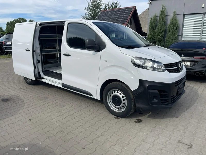 Opel Vivaro 9