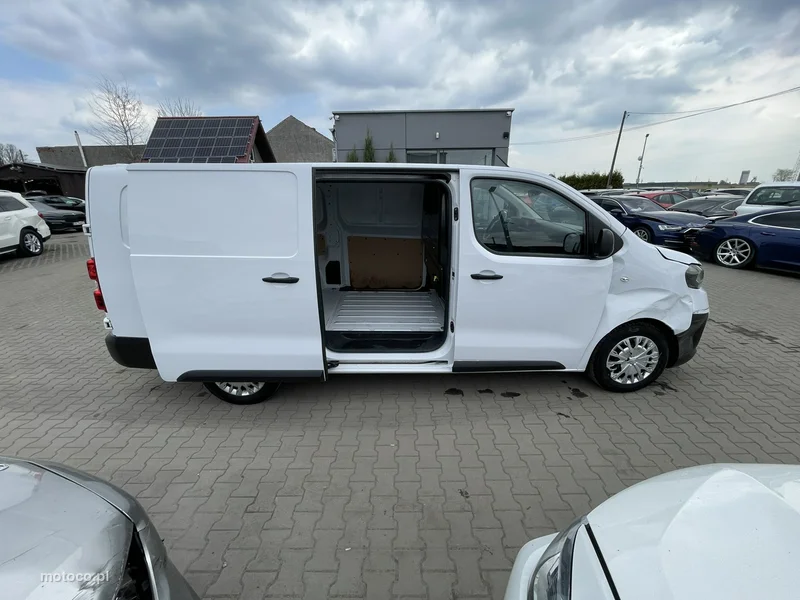 Toyota ProAce 4
