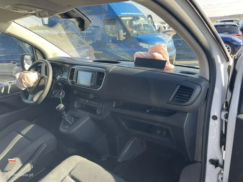 Opel Vivaro 9