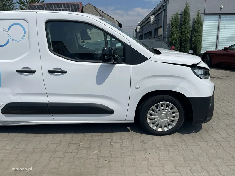 Toyota Proace City 10