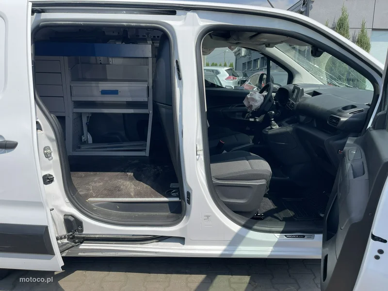 Toyota Proace City 12