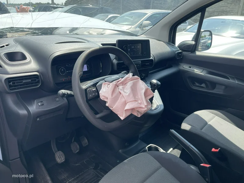 Toyota Proace City 13