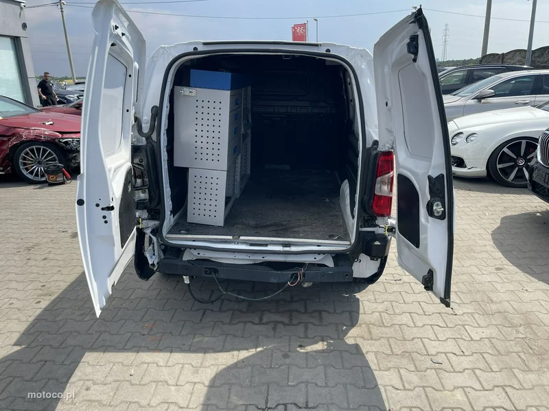 Toyota Proace City 4