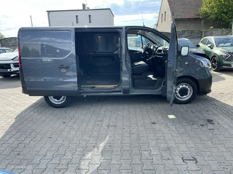 Renault Trafic 6