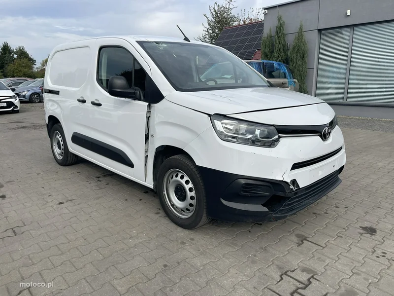 Toyota Proace City 6