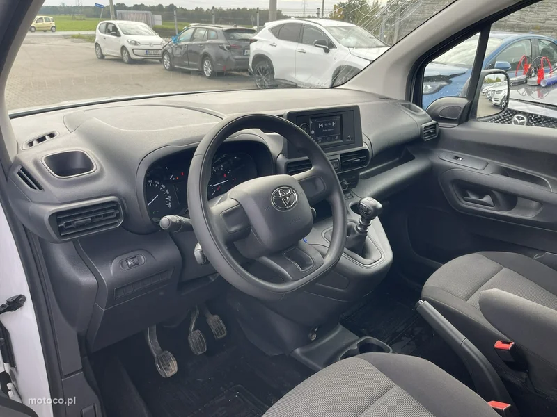 Toyota Proace City 7