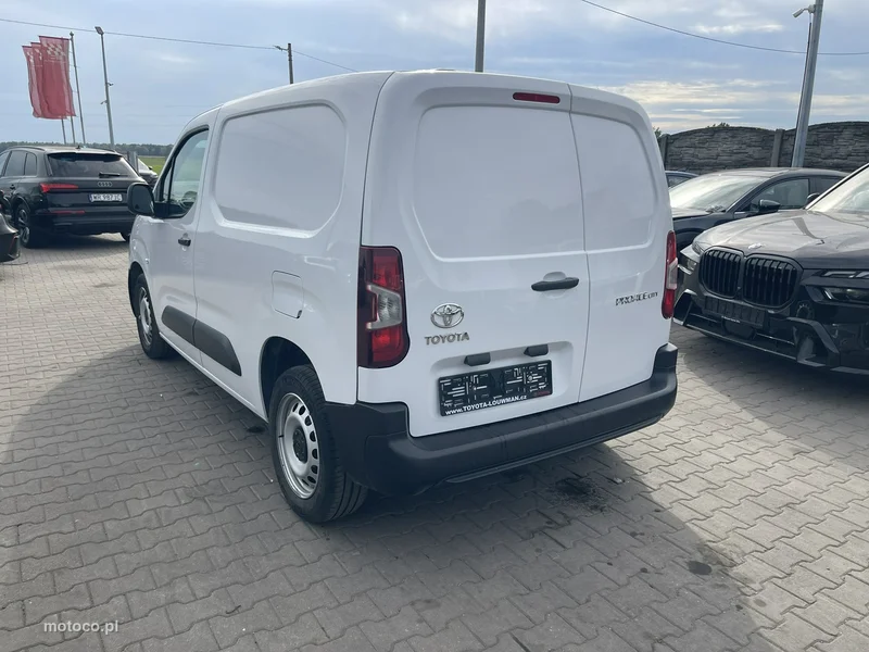 Toyota Proace City 2