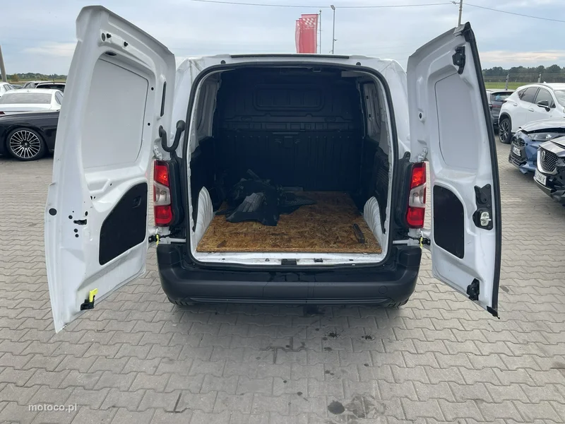 Toyota Proace City 4