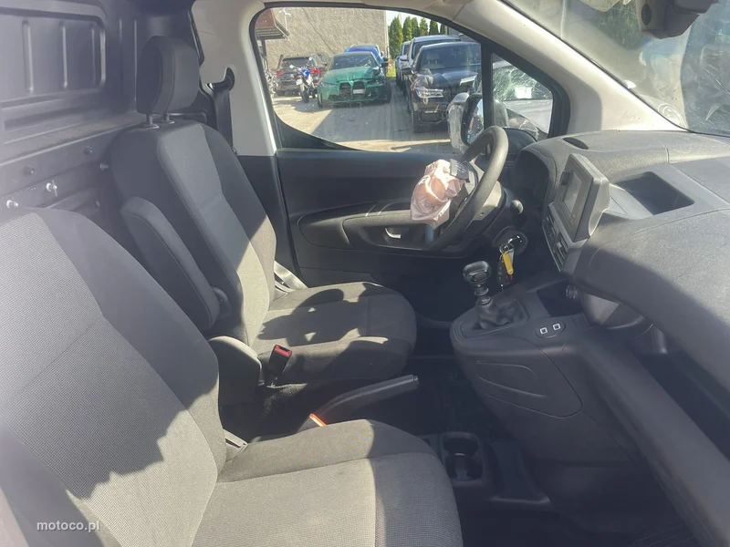 Toyota Proace City 6