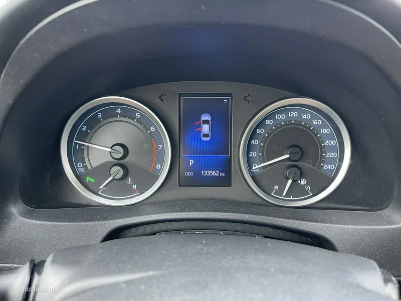 Toyota Corolla E160/E170 11