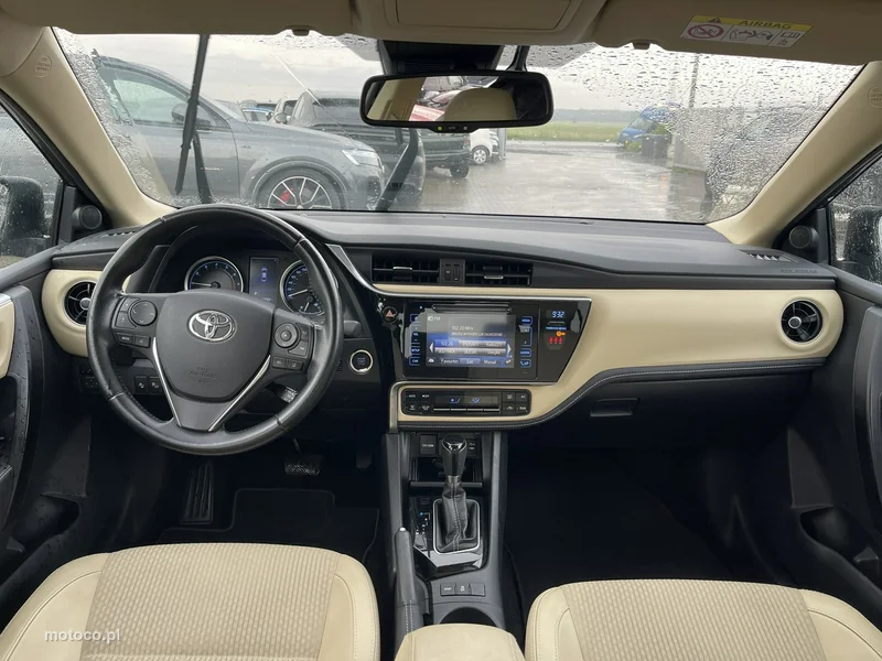 Toyota Corolla E160/E170 12