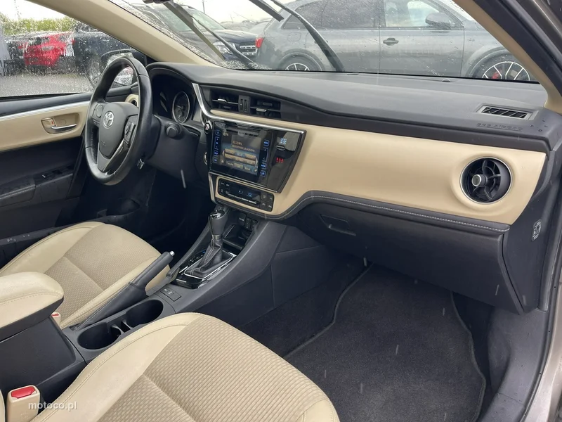 Toyota Corolla E160/E170 14