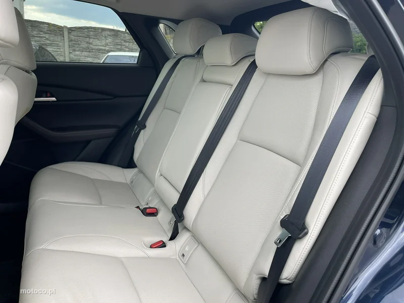 Mazda CX-30 11