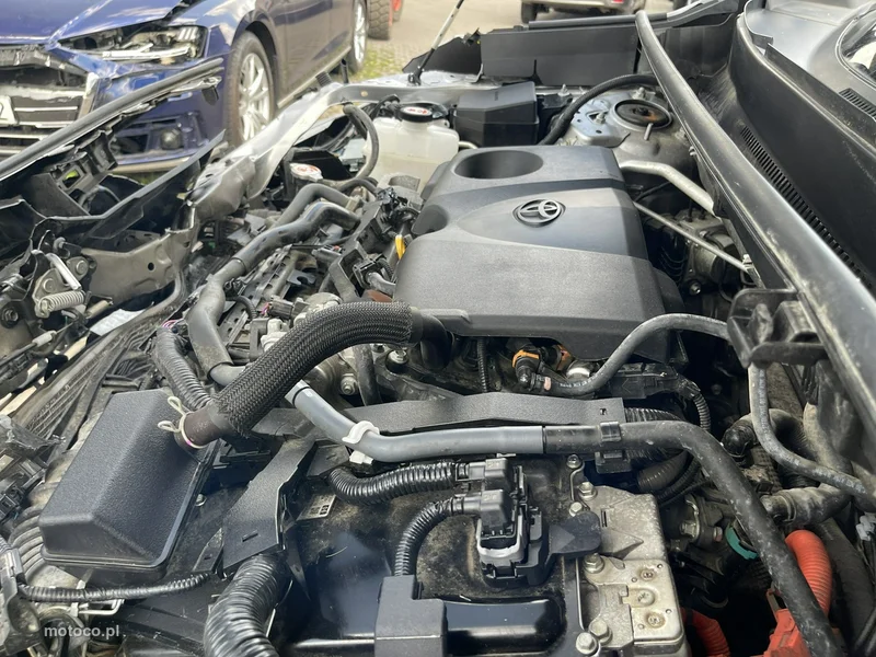 Toyota RAV 4 XA50 18