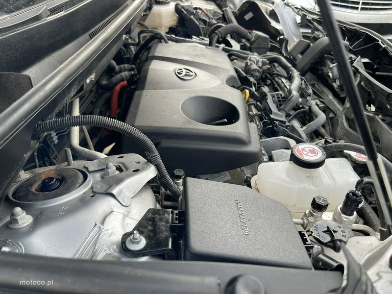 Toyota RAV 4 XA50 19