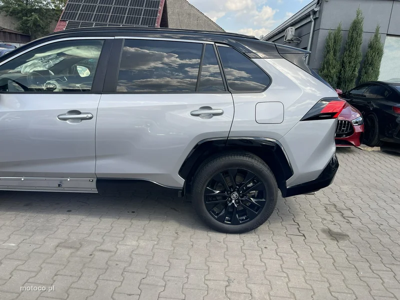 Toyota RAV 4 XA50 3