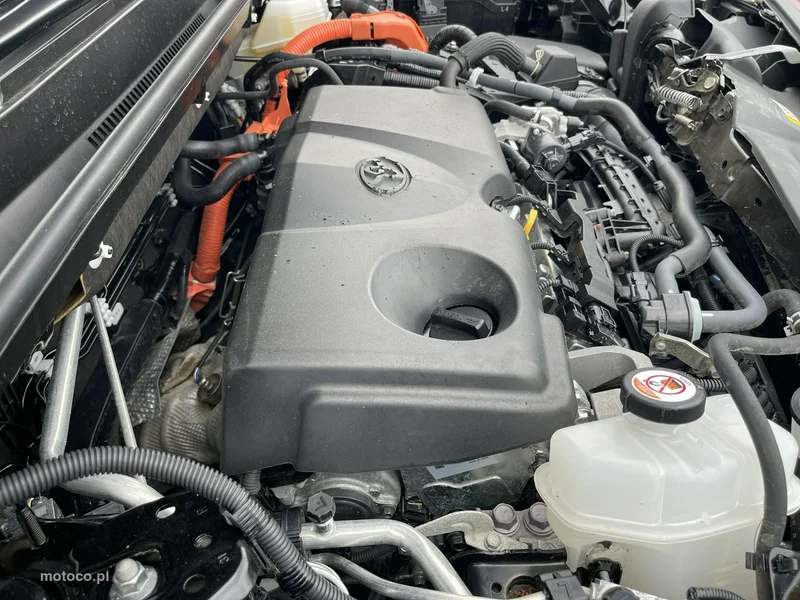 Toyota RAV 4 XA50 15