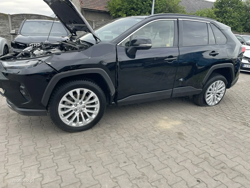 Toyota RAV 4 XA50 5