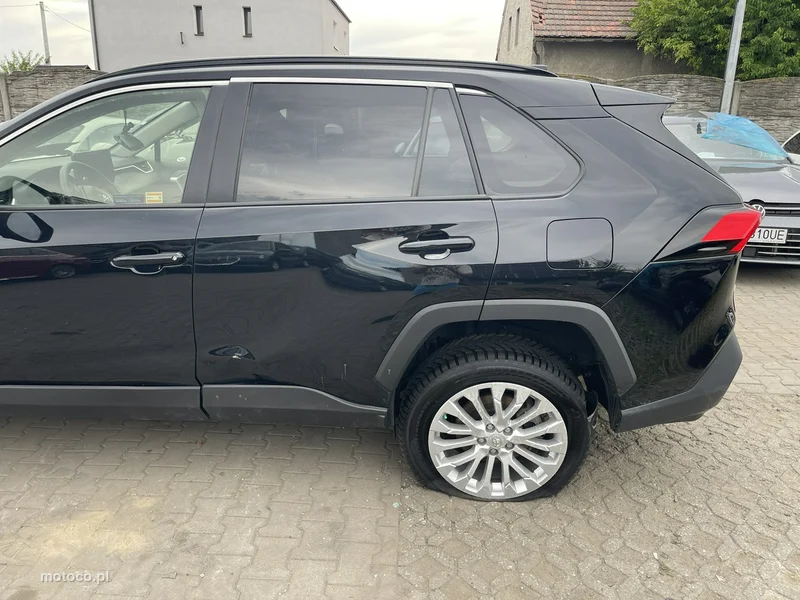 Toyota RAV 4 XA50 8