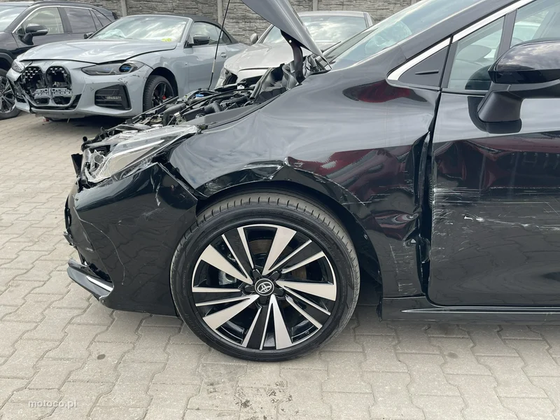 Toyota Corolla E210 4