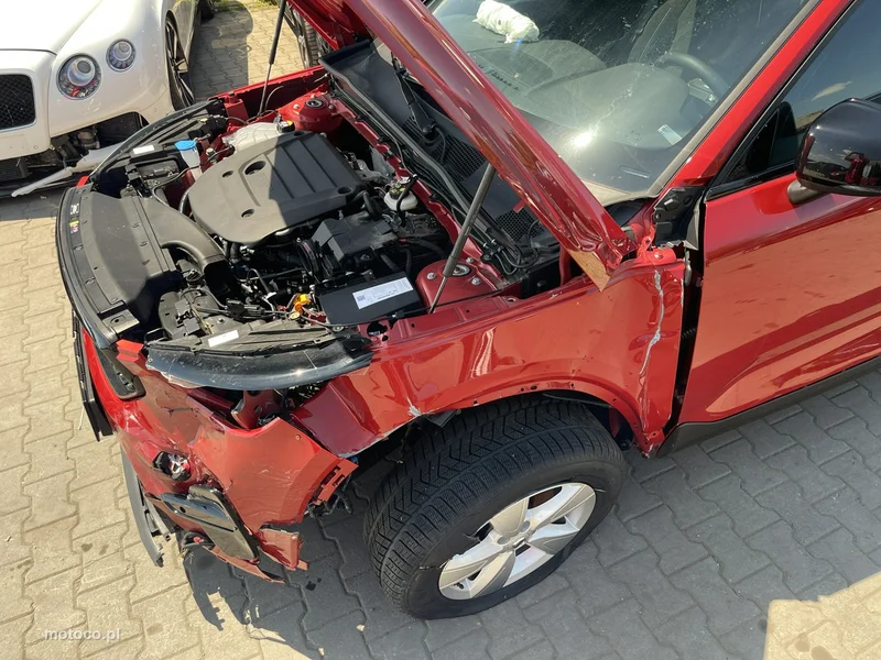 Volvo XC 40 6