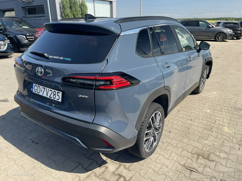 Toyota Corolla Cross 4