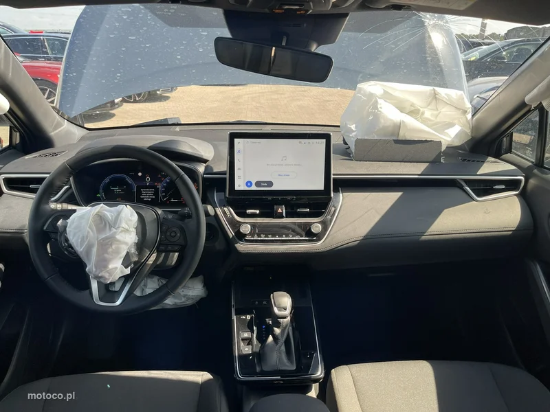 Toyota Corolla Cross 9
