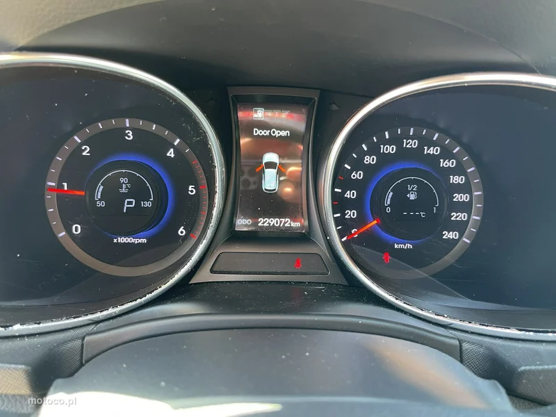 Hyundai SANTA FE 11