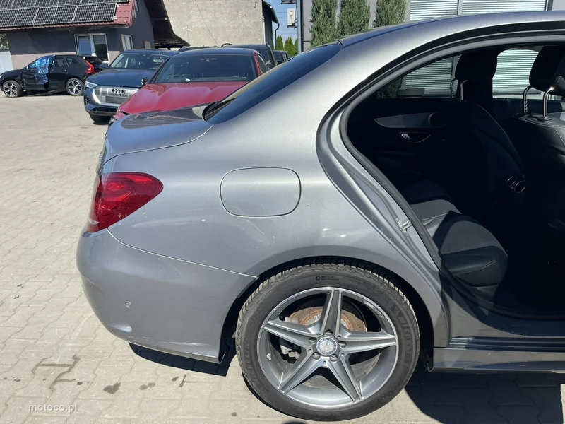 Mercedes-Benz Klasa C W205 C 220 5